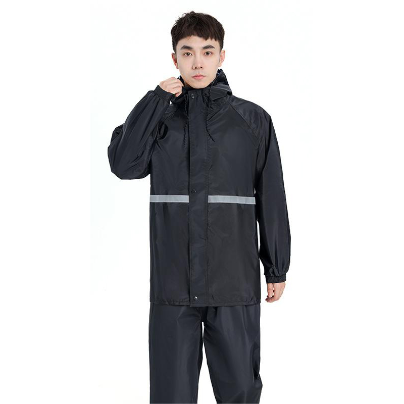 معطف مقاوم للماء بغطاء رأس وبن - مراجعة Fishing Rain Suit وسعره
